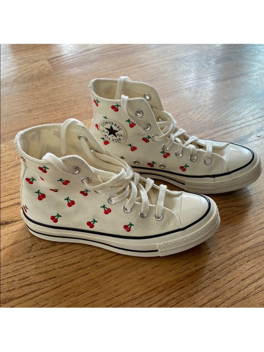 Converse Cream High Top Sneakers with Red Cherry Embroidery chuck 70’s 5.5 - Picture 2 of 6
